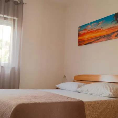 Apartment Tino *